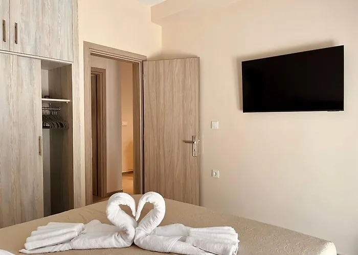 The 52 Spot Apartment